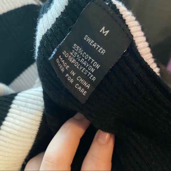 AGB WOMAN'S SWEATER BLACK/WHITE STRIPED M - Picture 4 of 5